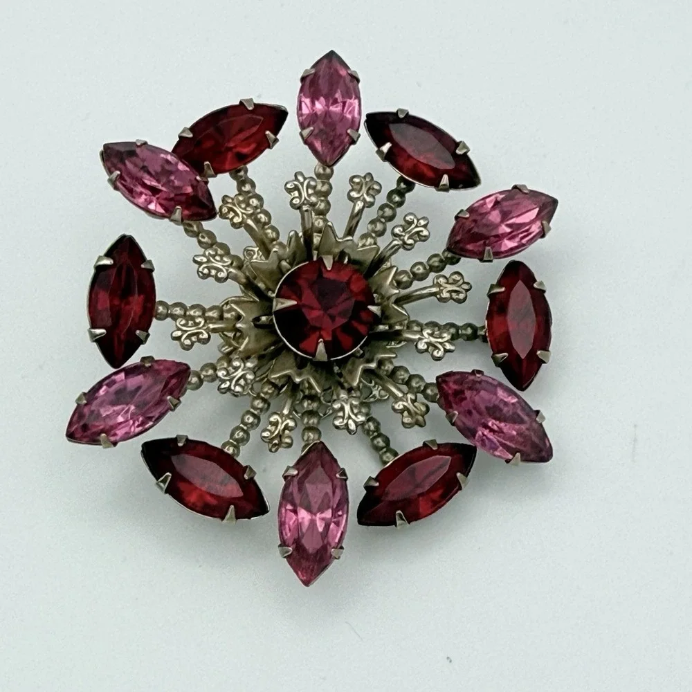 Vintage Brooch Red Pink Magenta Marquise Rhinestone Starburst Filigree Pin 2.5